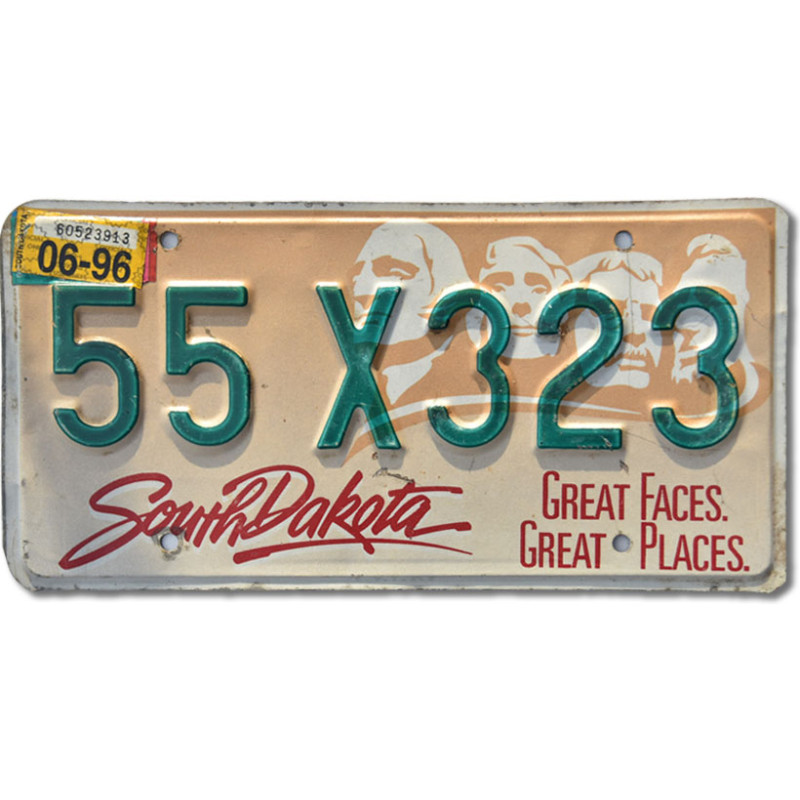 Amerikai rendszám South Dakota Faces 55 X323
