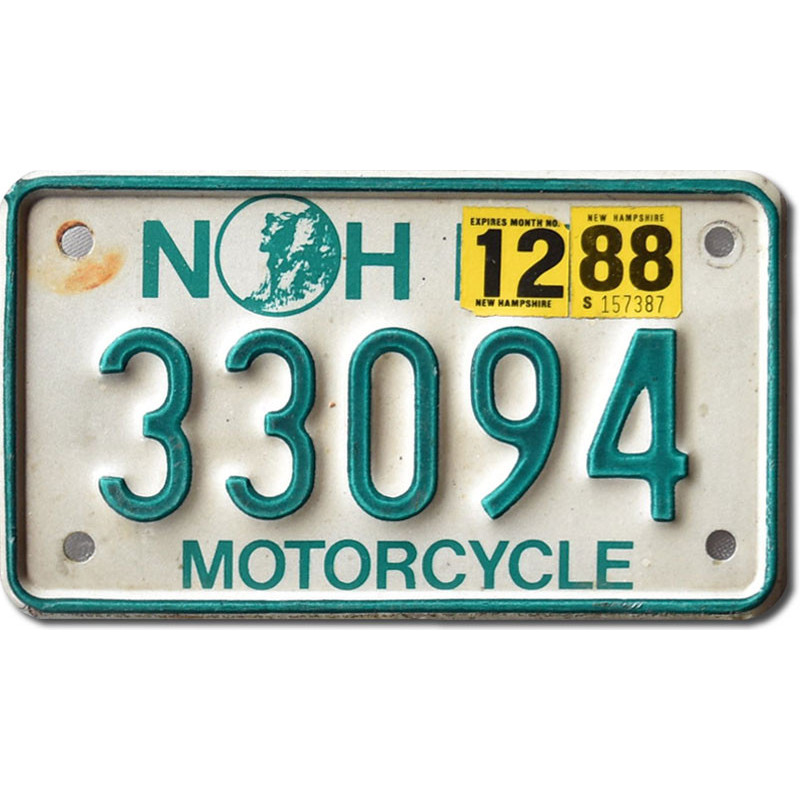 Motoros amerikai rendszám New Hampshire 33094