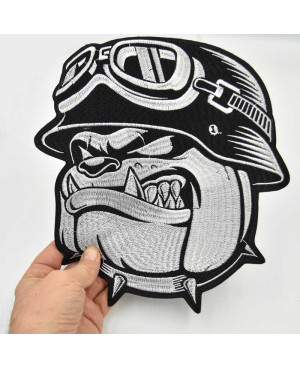 Motoros folt Bulldog Helmet XXL hátul 28 cm x 25 cm