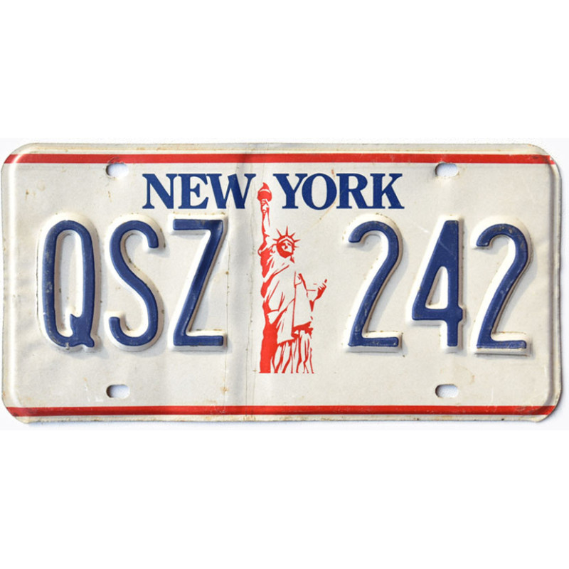 Amerikai rendszám New York Liberty QSZ 242