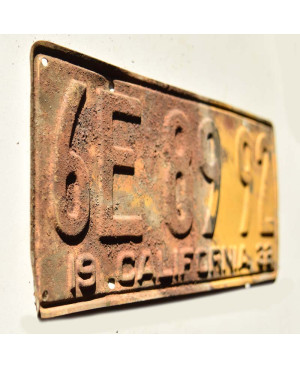 Amerikai rendszám California 1932 Yellow 6E 8992