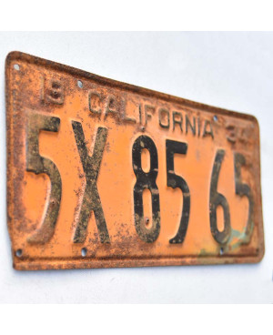 Amerikai rendszám California 1934 Yellow 5X8565