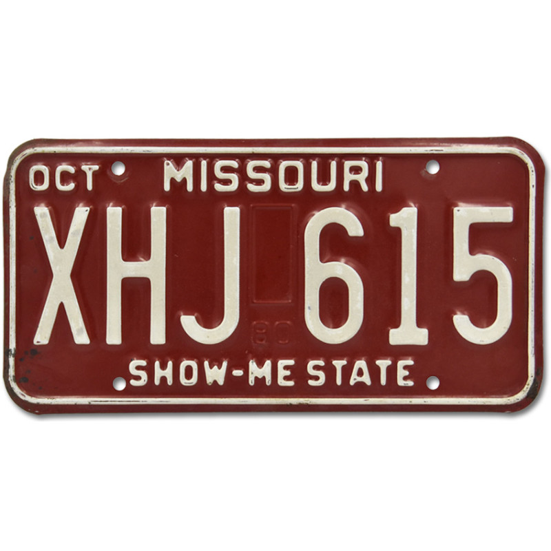 Amerikai rendszám Missouri Red XHJ 615